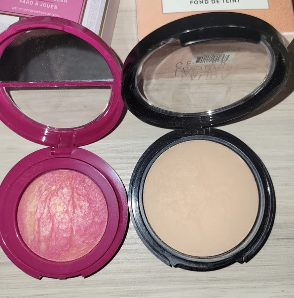 Laura Geller Foundation and Blush Set - Picture 2 of 5